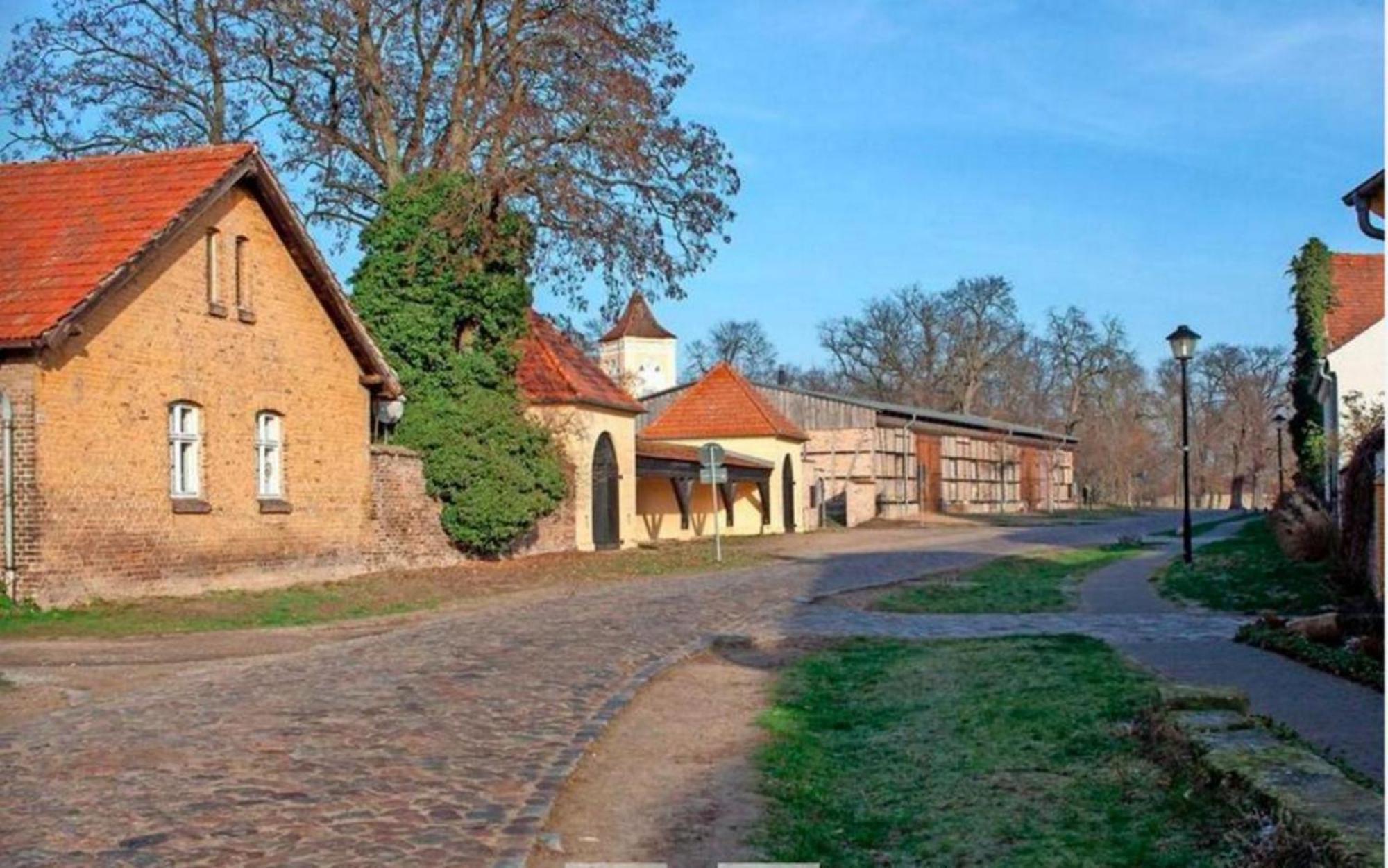 Ferienwohnungen Luisenhof Paretz Exterior photo